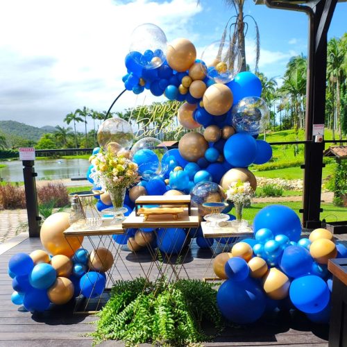 ef062378-8f83-4157-b987-0fcaa55c9c53